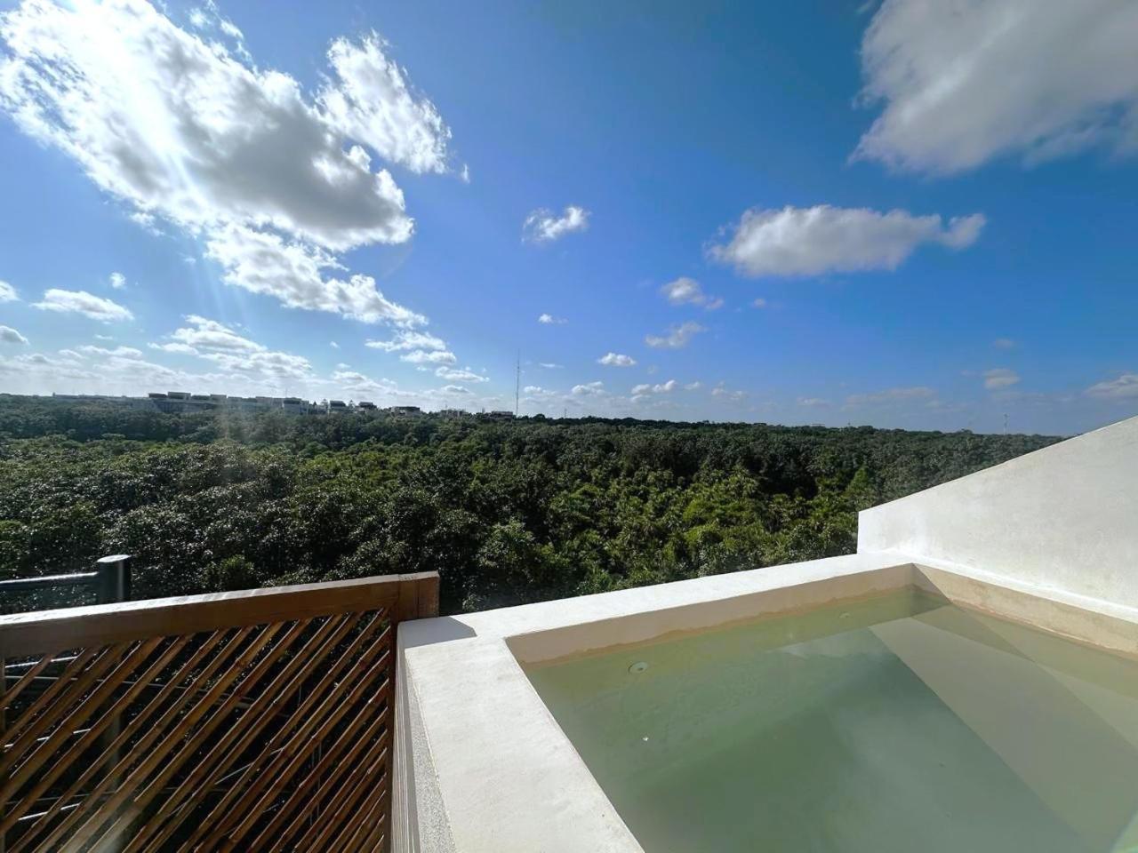 Wyndham Tulum Hotel Exterior photo