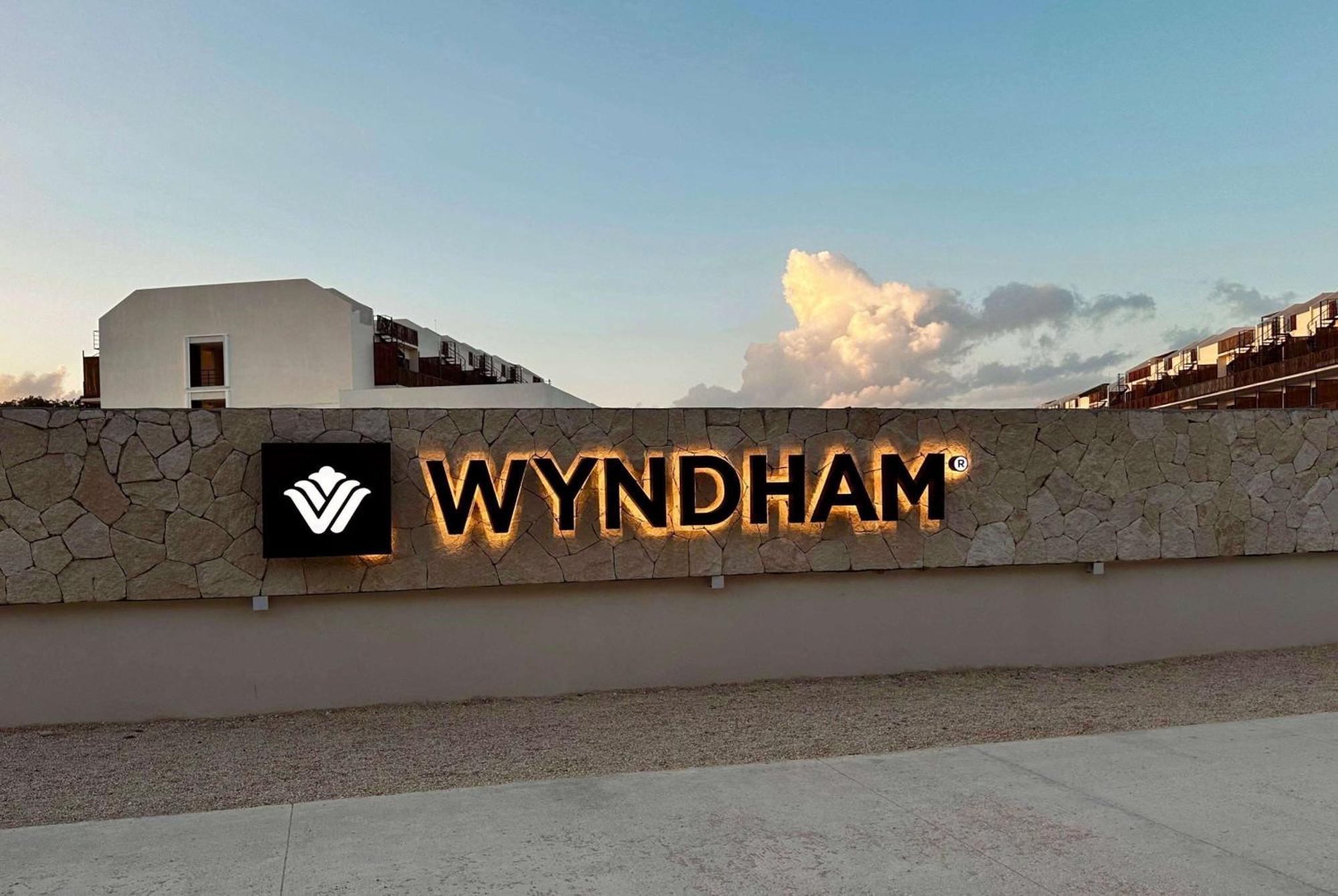 Wyndham Tulum Hotel Exterior photo